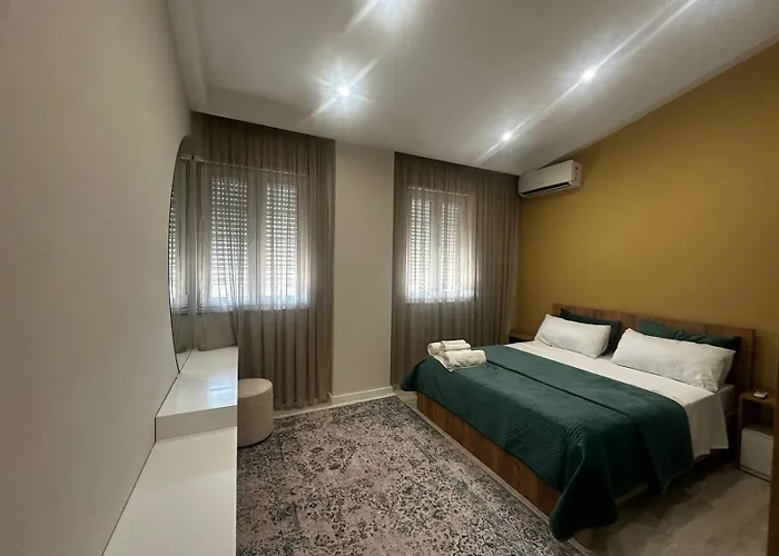 A New In The Attic Апартаменты *